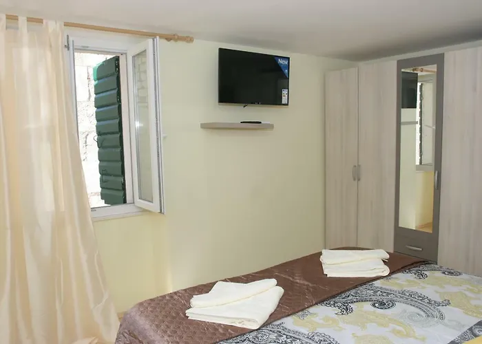 Sara Cosmo Apartment