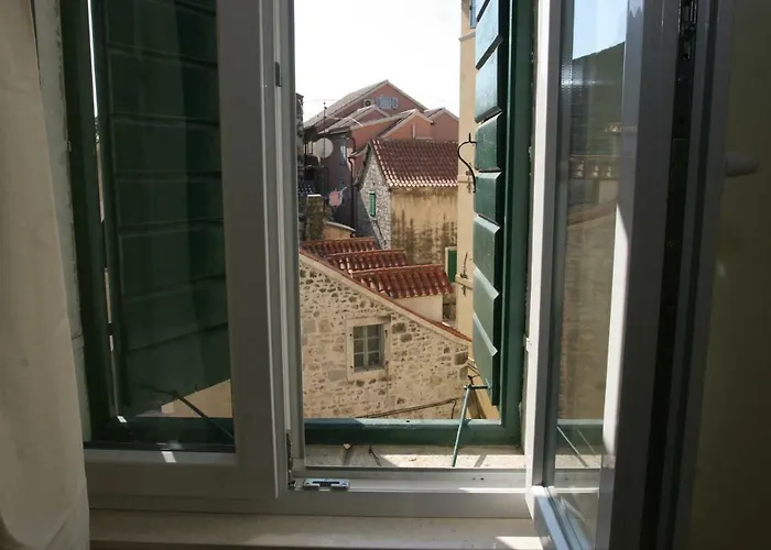 Sara Cosmo Apartment